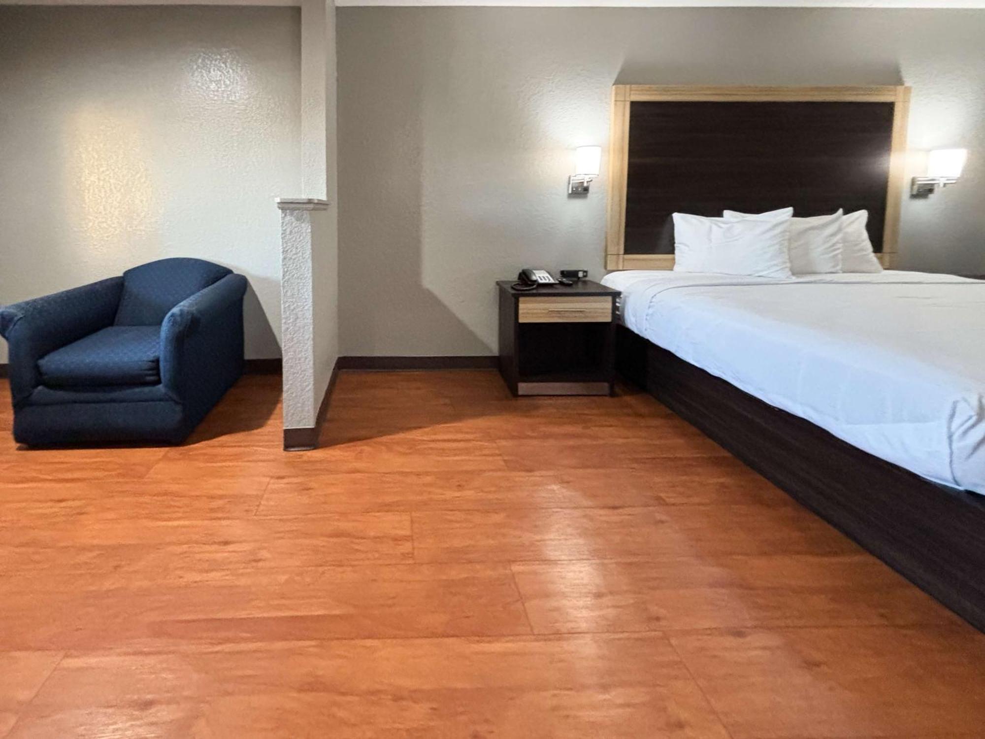 Motel 6 Prattville Al Exteriör bild